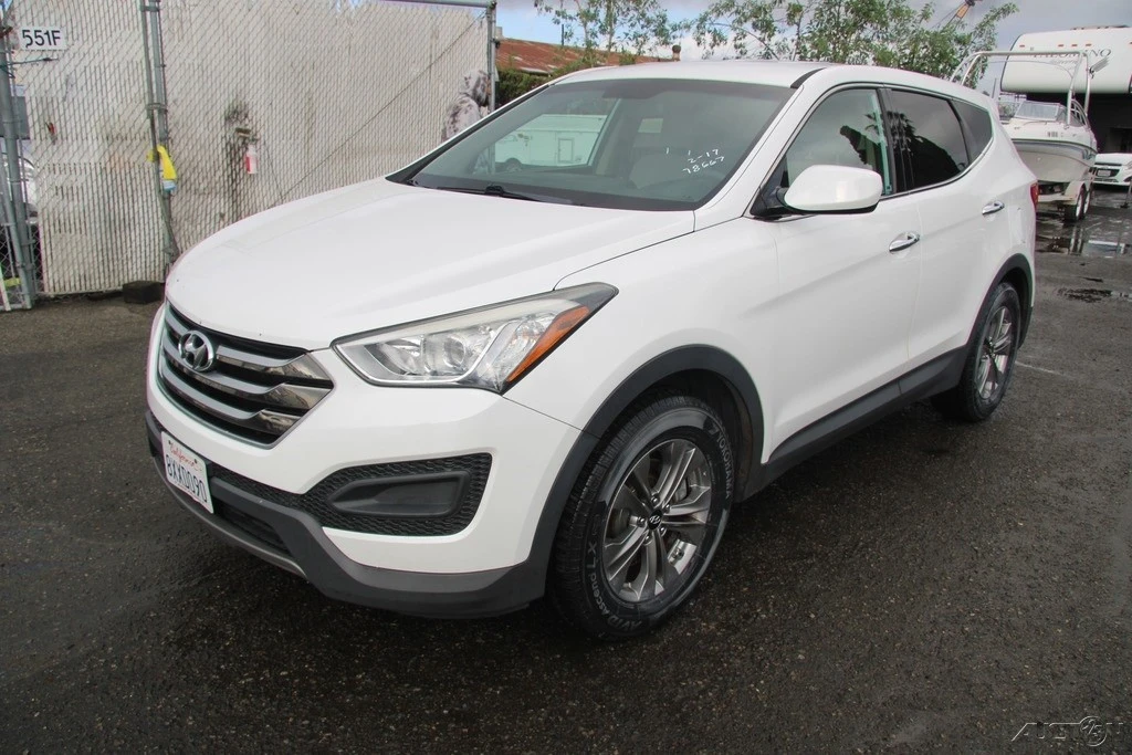 2016 Hyundai Santa Fe - Image 2 of 21