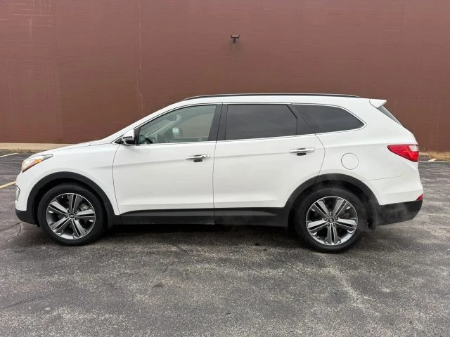 2016 Hyundai Santa Fe - Image 8 of 19