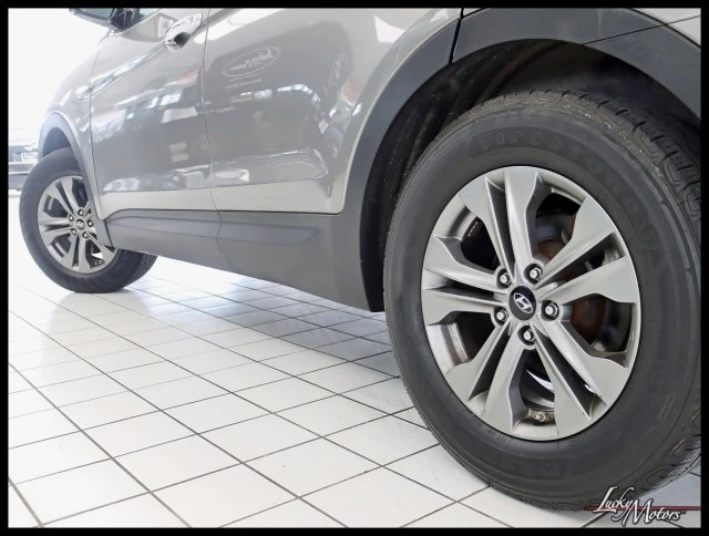 2016 Hyundai Santa Fe - Image 10 of 21