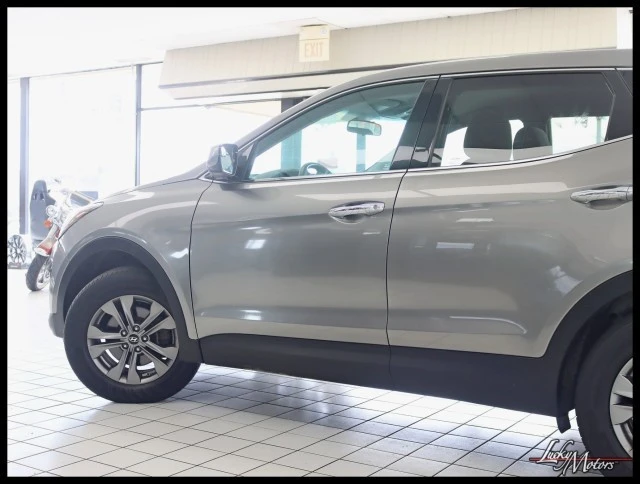 2016 Hyundai Santa Fe - Image 9 of 21