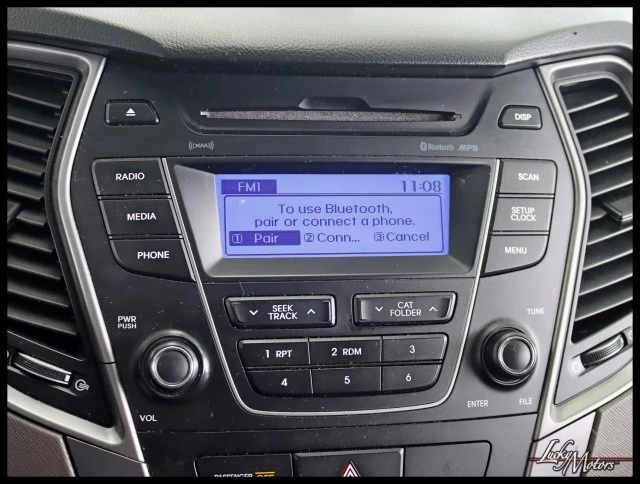 2016 Hyundai Santa Fe - Image 16 of 28