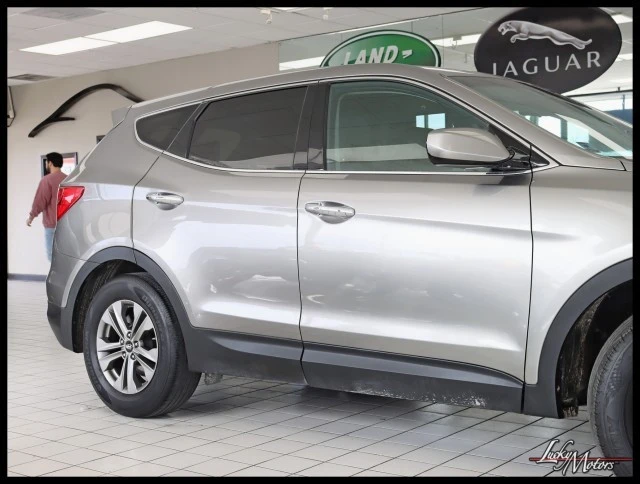 2016 Hyundai Santa Fe - Image 3 of 28