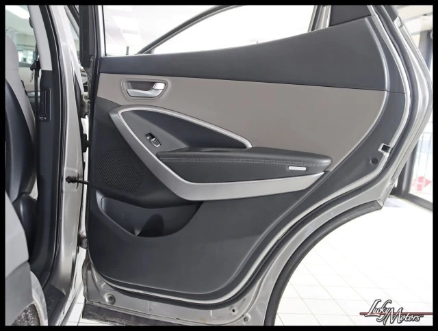 2016 Hyundai Santa Fe - Image 26 of 28