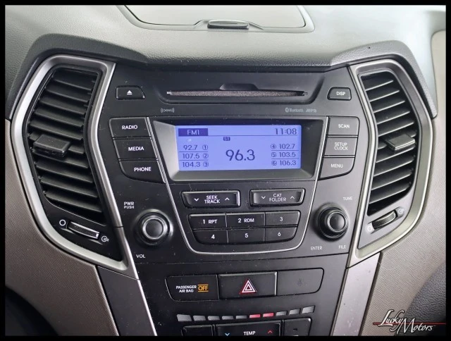 2016 Hyundai Santa Fe - Image 15 of 21