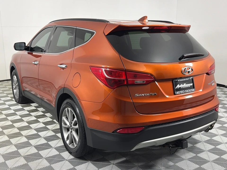 2016 Hyundai Santa Fe - Image 7 of 21