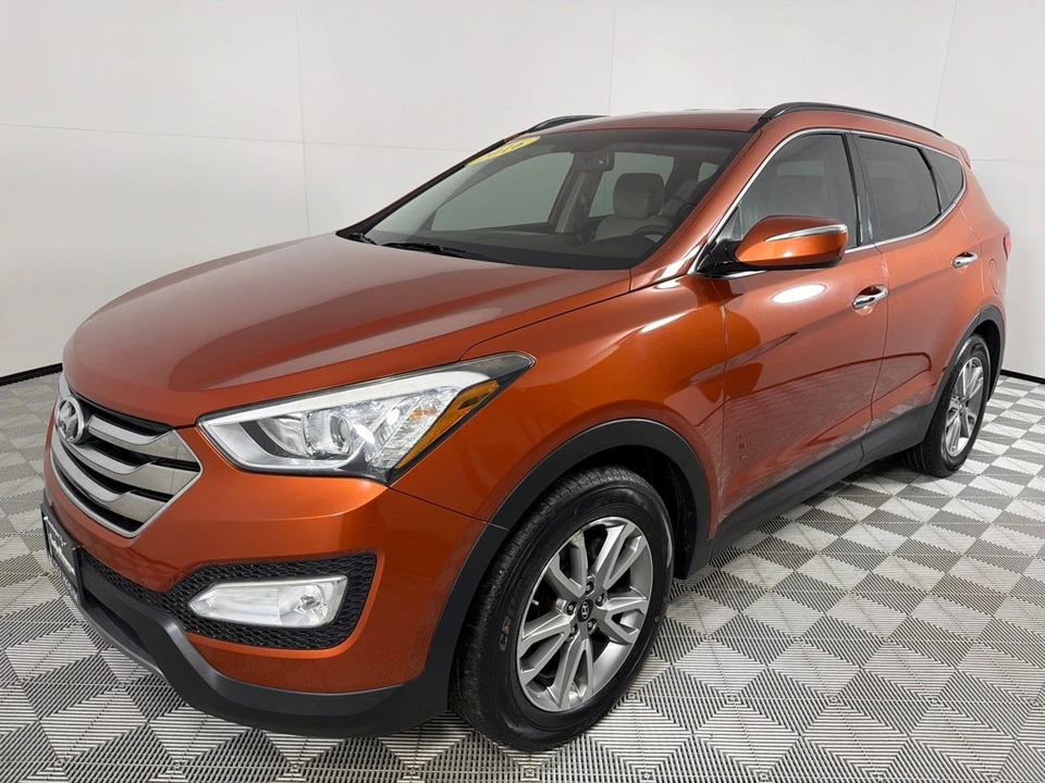 2016 Hyundai Santa Fe - Image 9 of 21