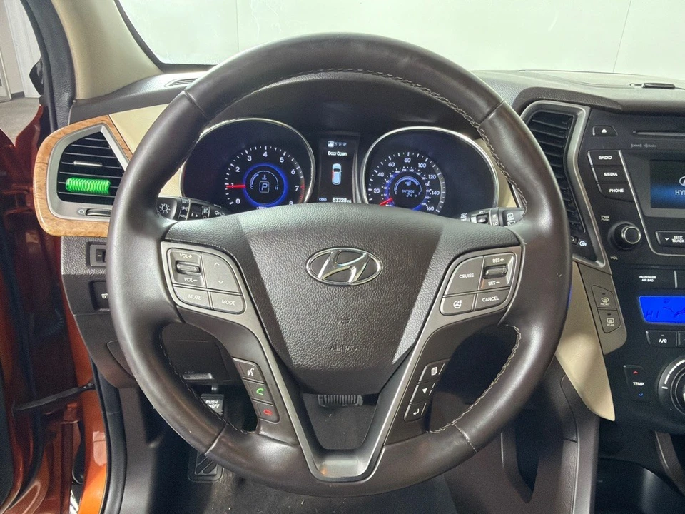 2016 Hyundai Santa Fe - Image 15 of 21