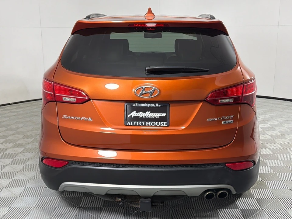 2016 Hyundai Santa Fe - Image 6 of 21