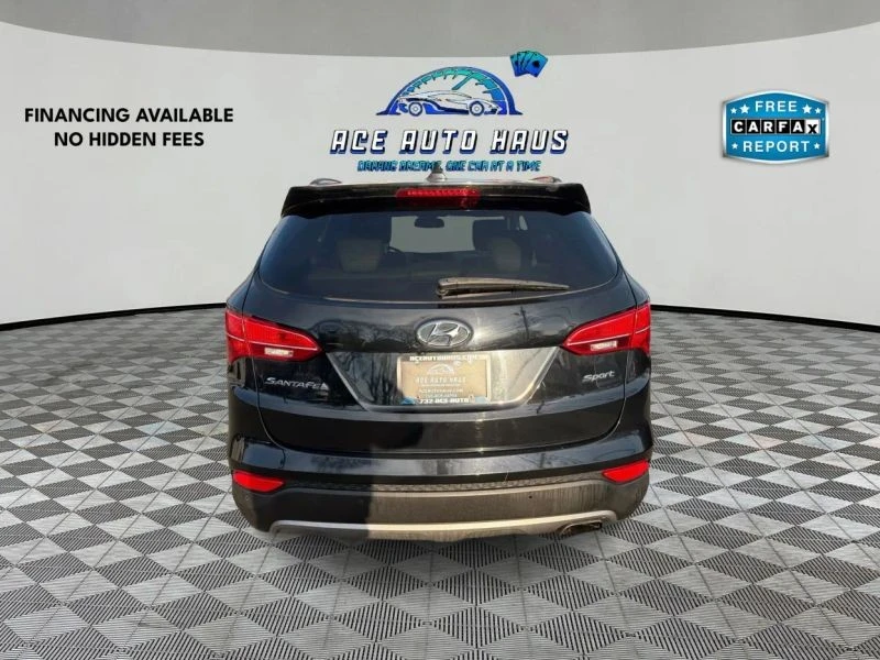 2016 Hyundai Santa Fe - Image 6 of 12
