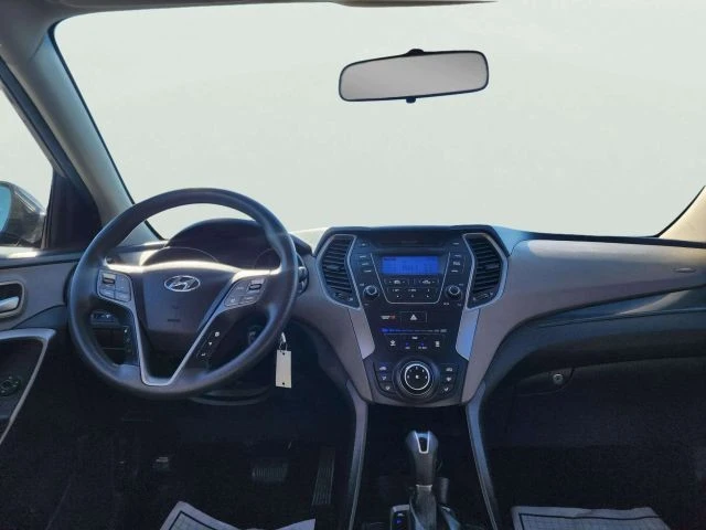 2016 Hyundai Santa Fe - Image 16 of 21