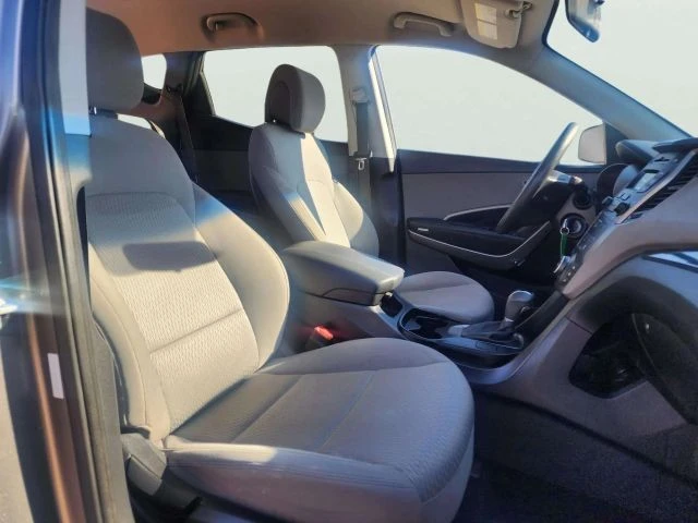 2016 Hyundai Santa Fe - Image 21 of 21