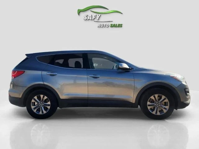 2016 Hyundai Santa Fe - Image 8 of 21