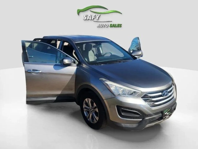 2016 Hyundai Santa Fe - Image 10 of 21
