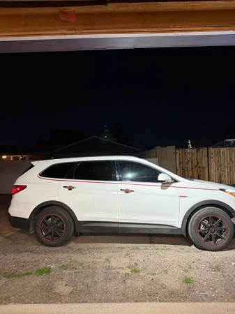 2016 Hyundai Santa Fe - Image 2 of 4