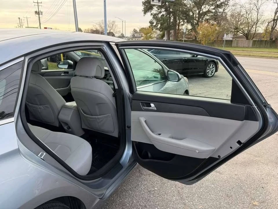 2016 Hyundai Sonata - Image 13 of 20