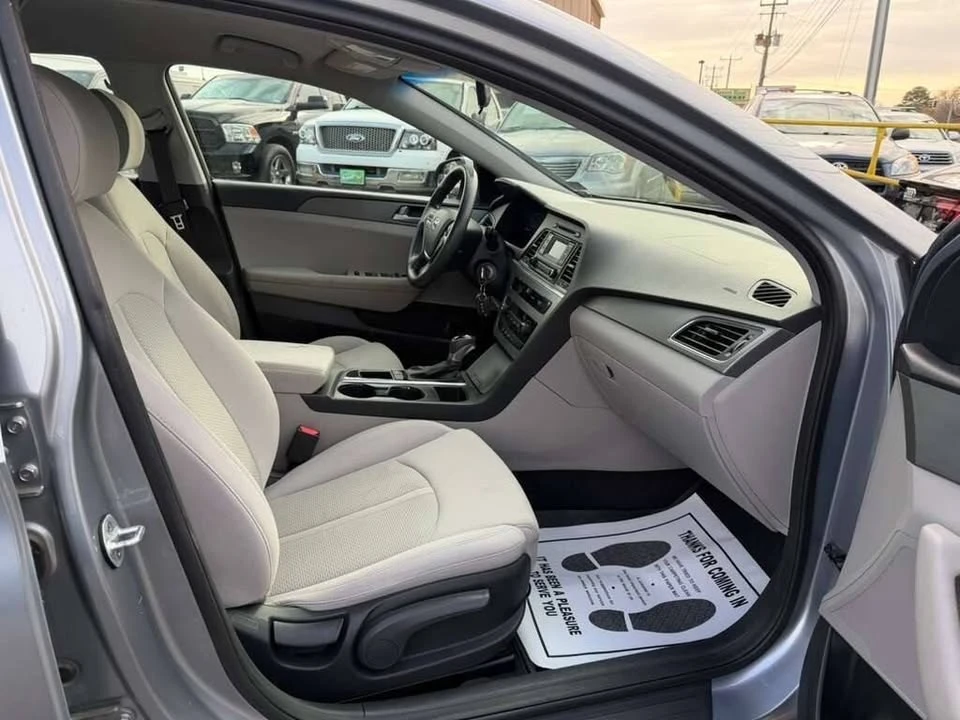 2016 Hyundai Sonata - Image 11 of 20