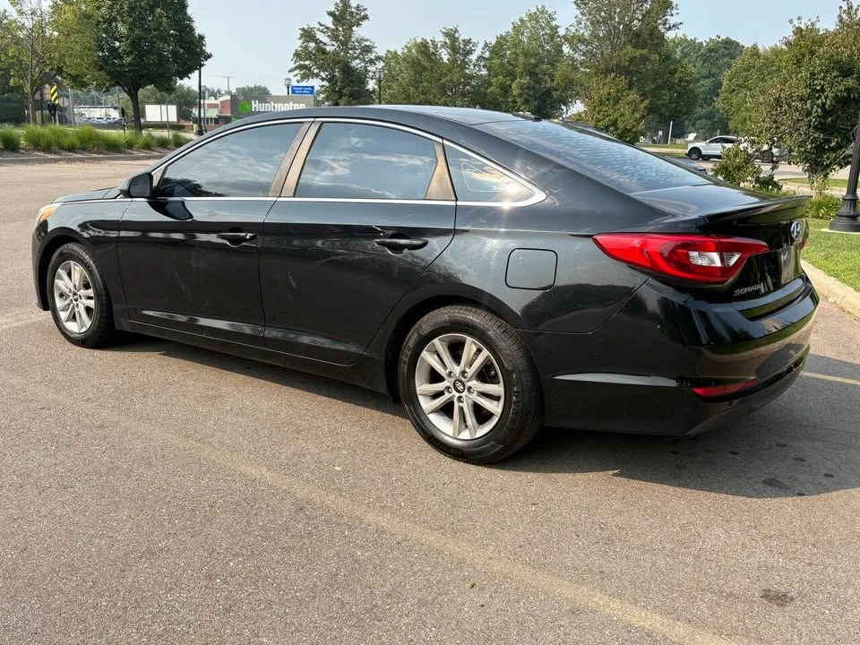 2016 Hyundai Sonata - Image 15 of 20