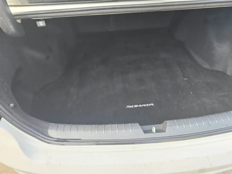 2016 Hyundai Sonata - Image 5 of 5