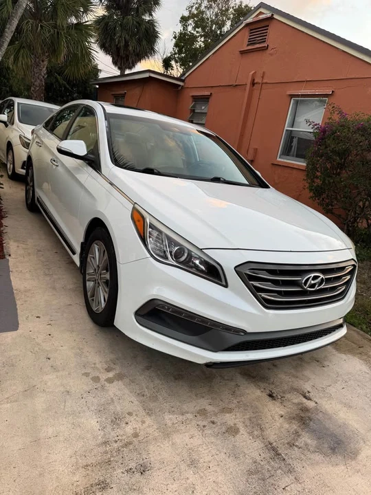 2016 Hyundai Sonata - Image 2 of 5