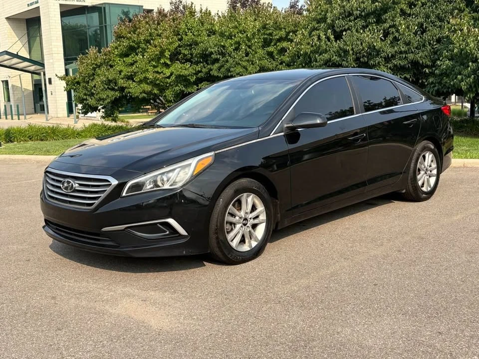 2016 Hyundai Sonata - Image 2 of 20