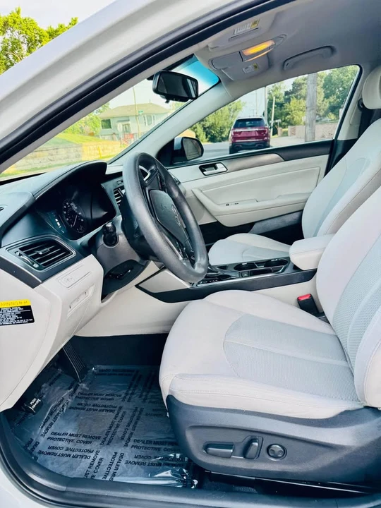 2016 Hyundai Sonata - Image 12 of 18