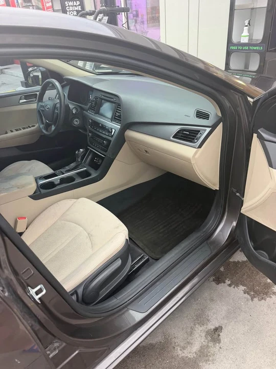 2016 Hyundai Sonata - Image 10 of 16