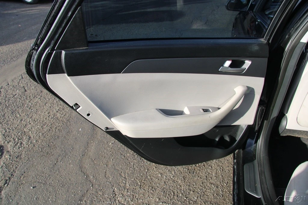 2016 Hyundai Sonata - Image 18 of 21