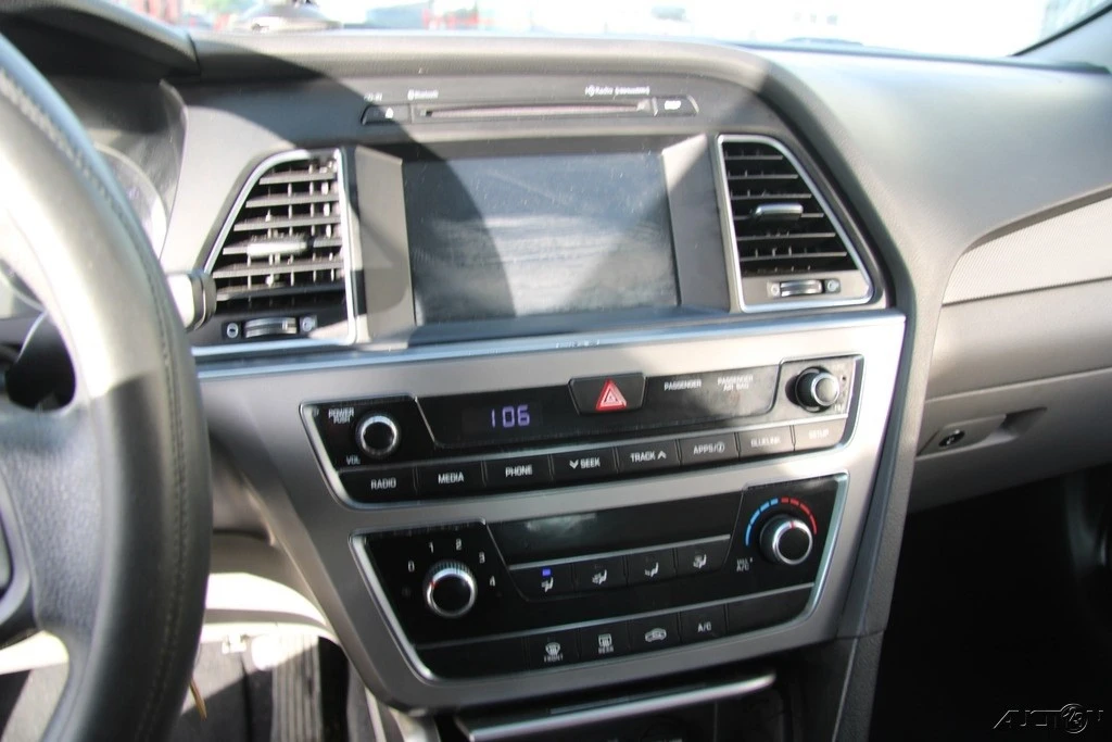 2016 Hyundai Sonata - Image 16 of 21