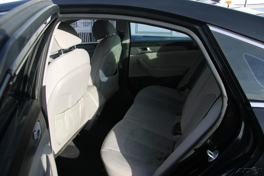 2016 Hyundai Sonata - Image 19 of 21