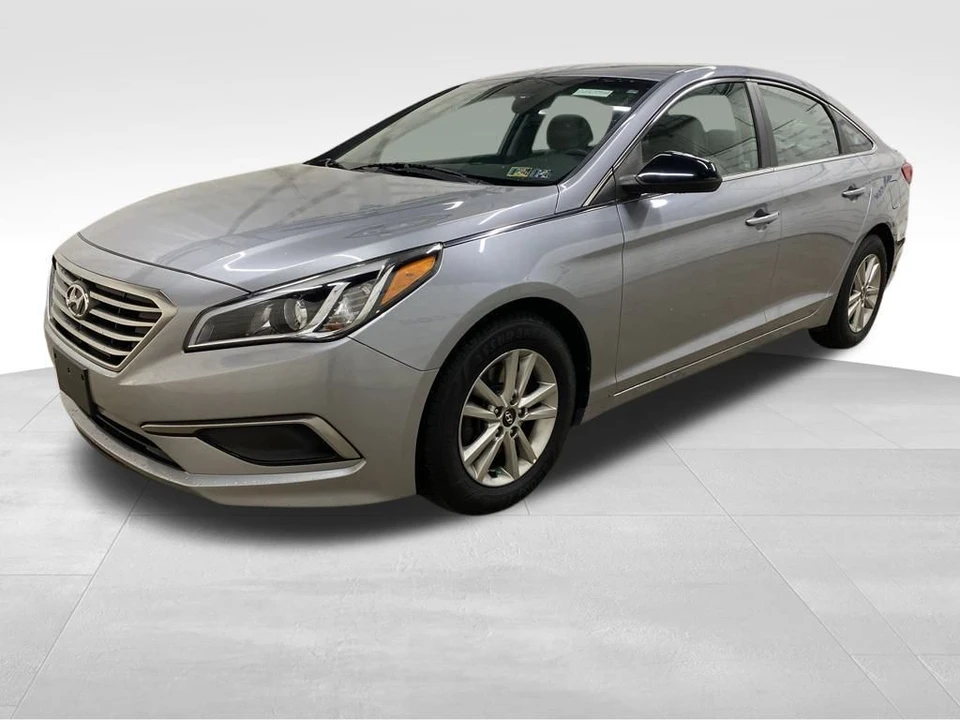 2016 Hyundai Sonata - Image 2 of 12