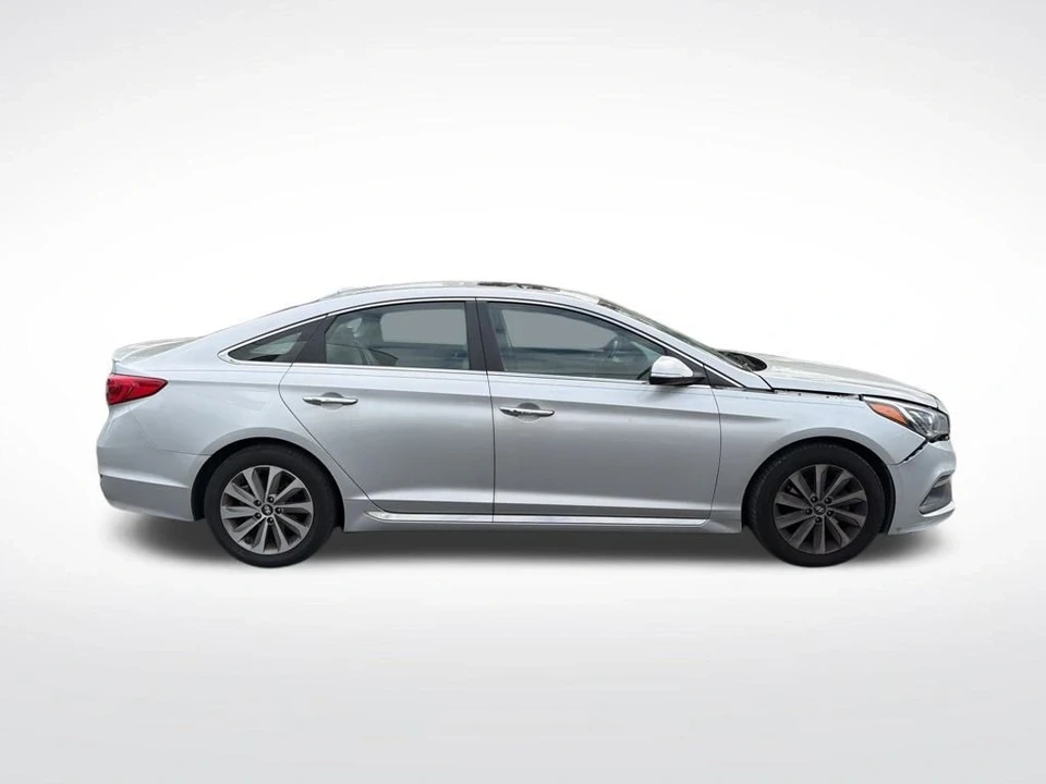 2016 Hyundai Sonata - Image 4 of 12