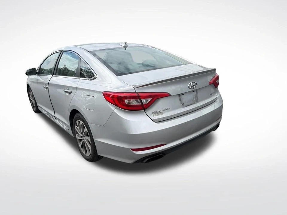 2016 Hyundai Sonata - Image 7 of 12