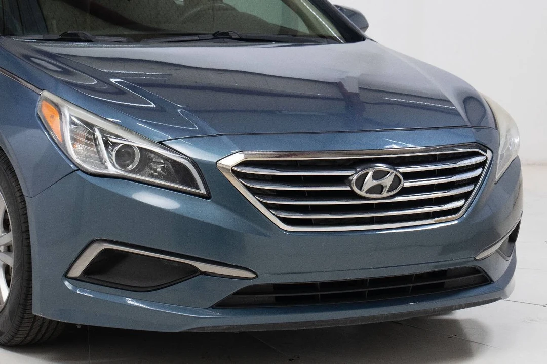 2016 Hyundai Sonata - Image 9 of 12