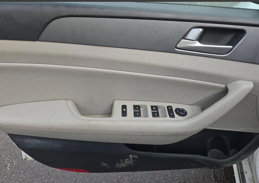 2016 Hyundai Sonata - Image 20 of 21
