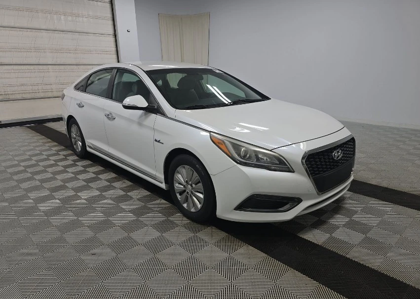 2016 Hyundai Sonata - Image 2 of 21