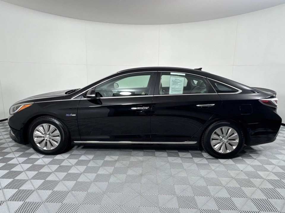 2016 Hyundai Sonata - Image 8 of 12