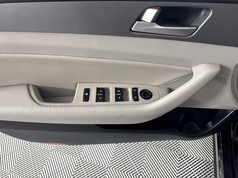 2016 Hyundai Sonata - Image 12 of 12