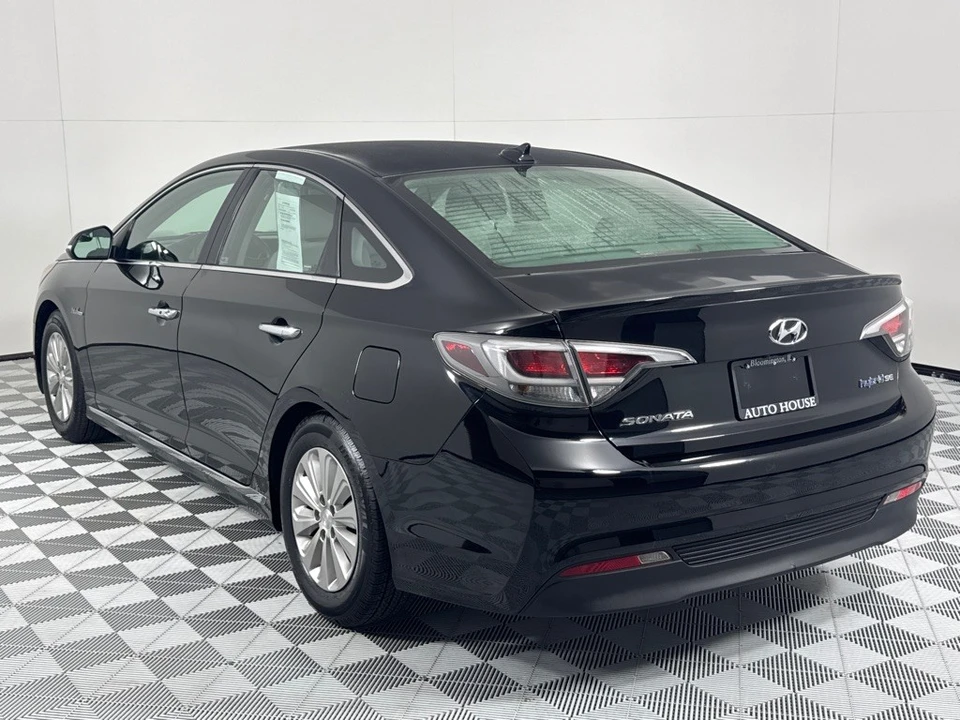 2016 Hyundai Sonata - Image 7 of 12
