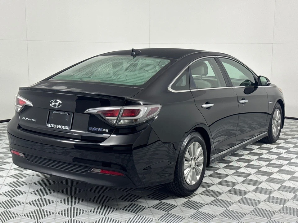 2016 Hyundai Sonata - Image 5 of 12
