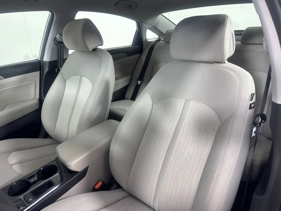 2016 Hyundai Sonata - Image 15 of 21