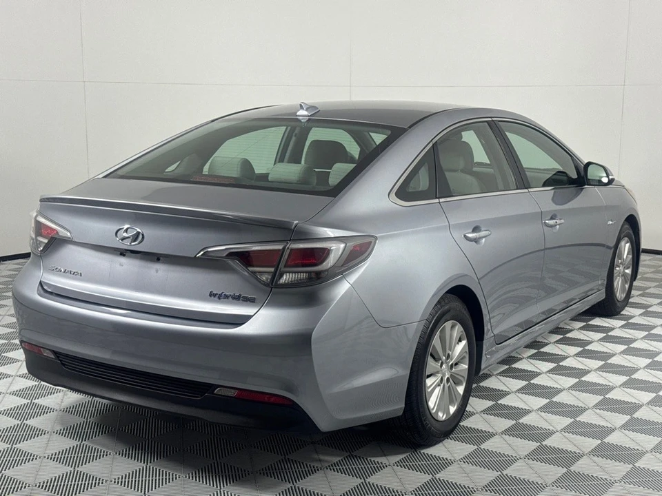 2016 Hyundai Sonata - Image 5 of 12