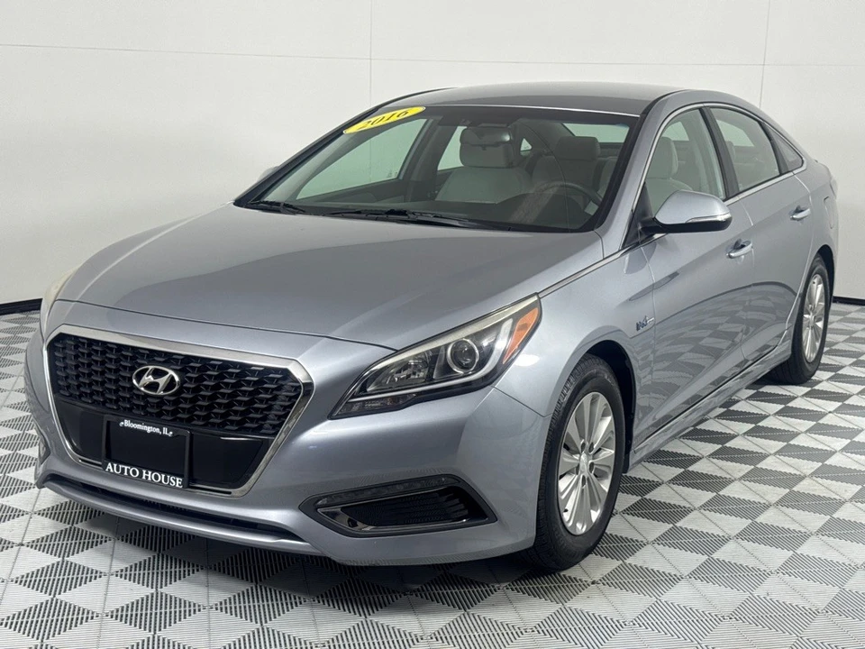 2016 Hyundai Sonata - Image 11 of 21