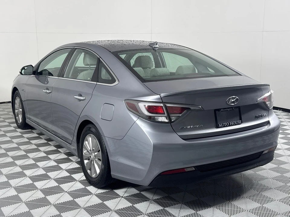 2016 Hyundai Sonata - Image 7 of 12