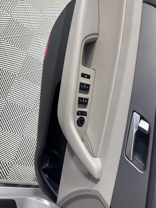 2016 Hyundai Sonata - Image 10 of 12