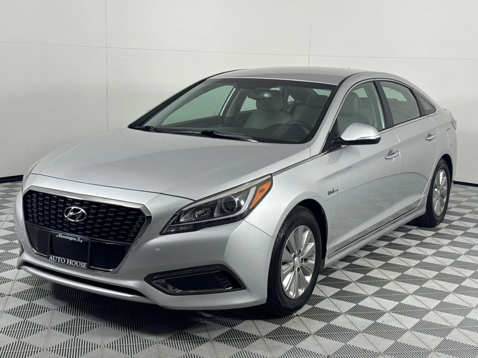 2016 Hyundai Sonata - Image 8 of 12