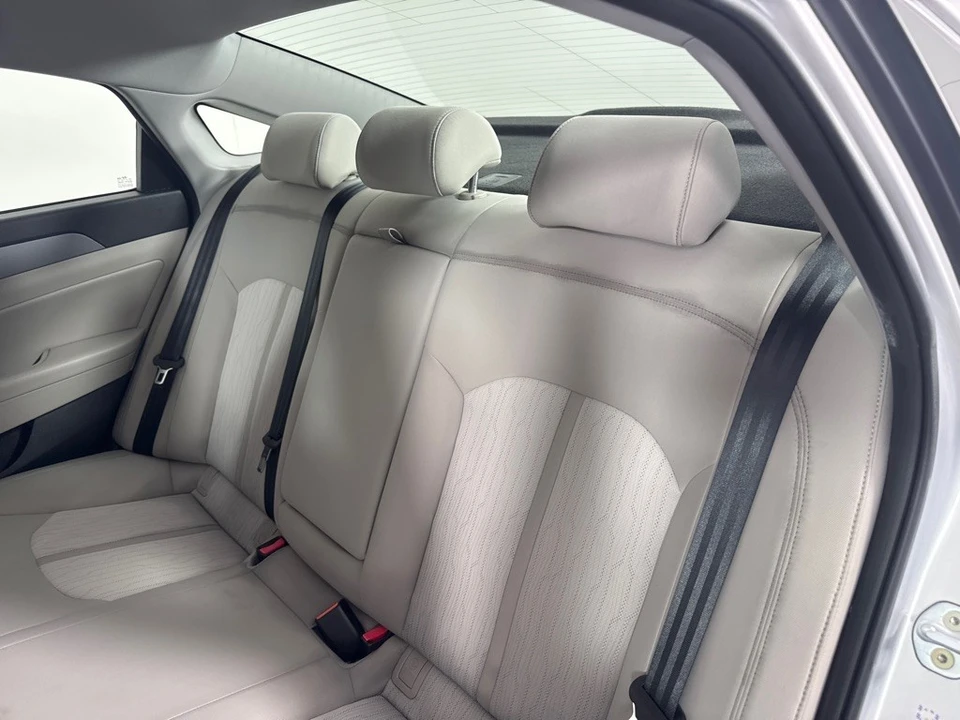 2016 Hyundai Sonata - Image 21 of 21