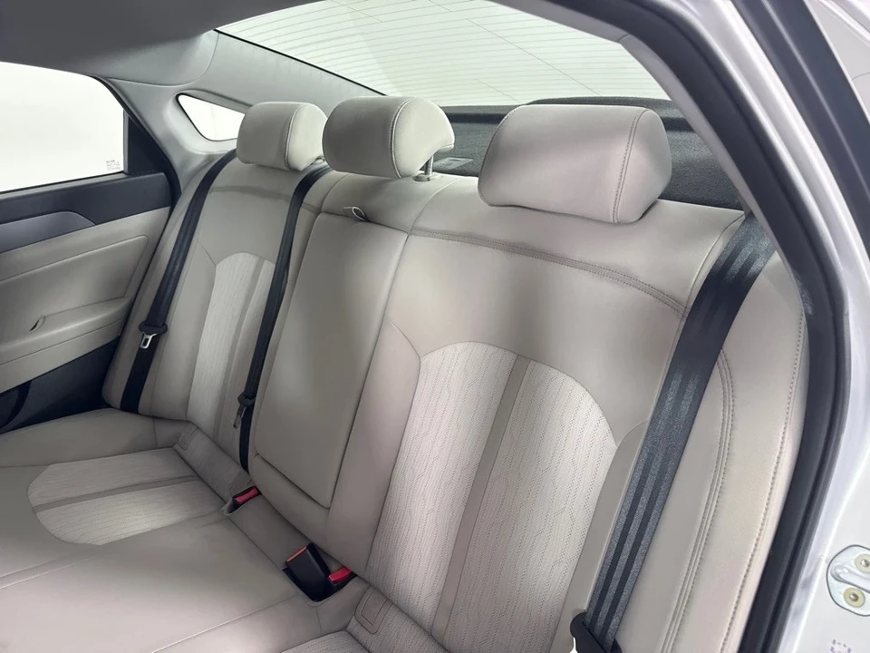 2016 Hyundai Sonata - Image 21 of 21