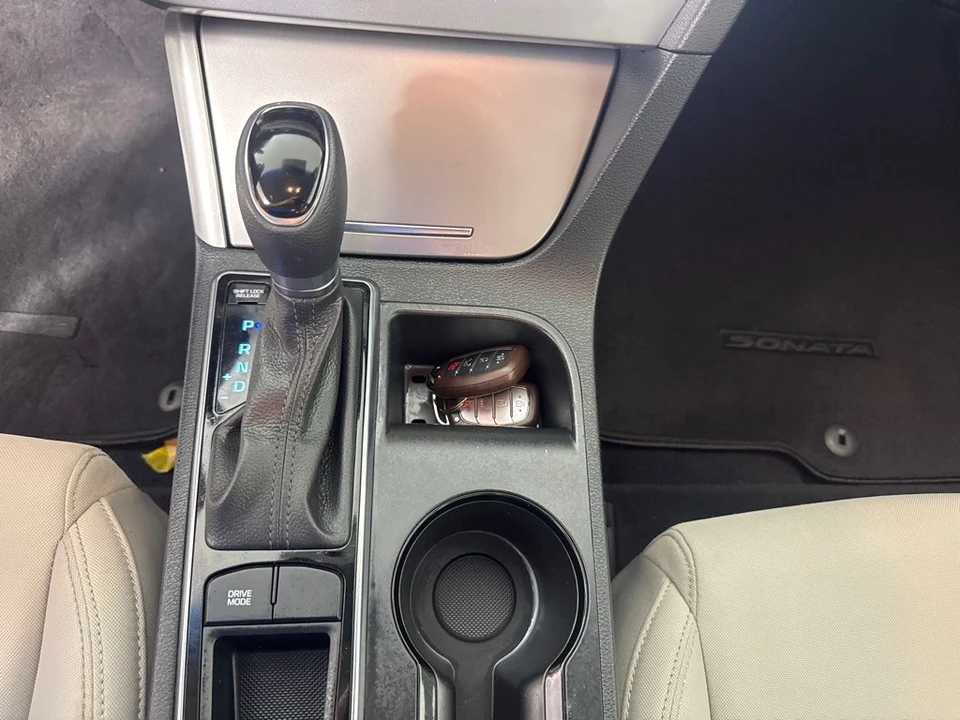 2016 Hyundai Sonata - Image 19 of 21