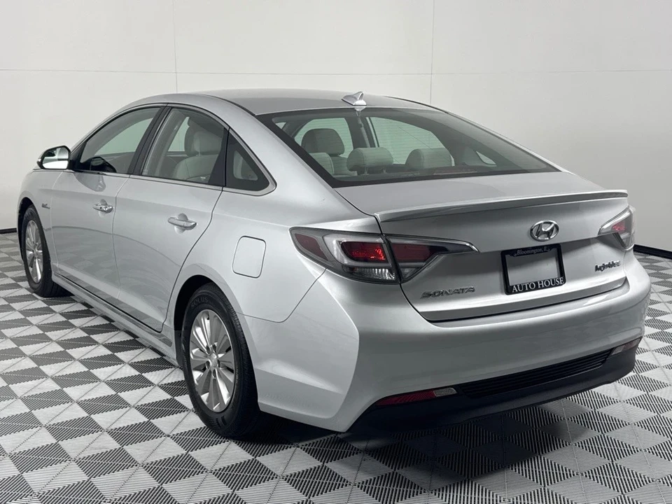 2016 Hyundai Sonata - Image 7 of 21