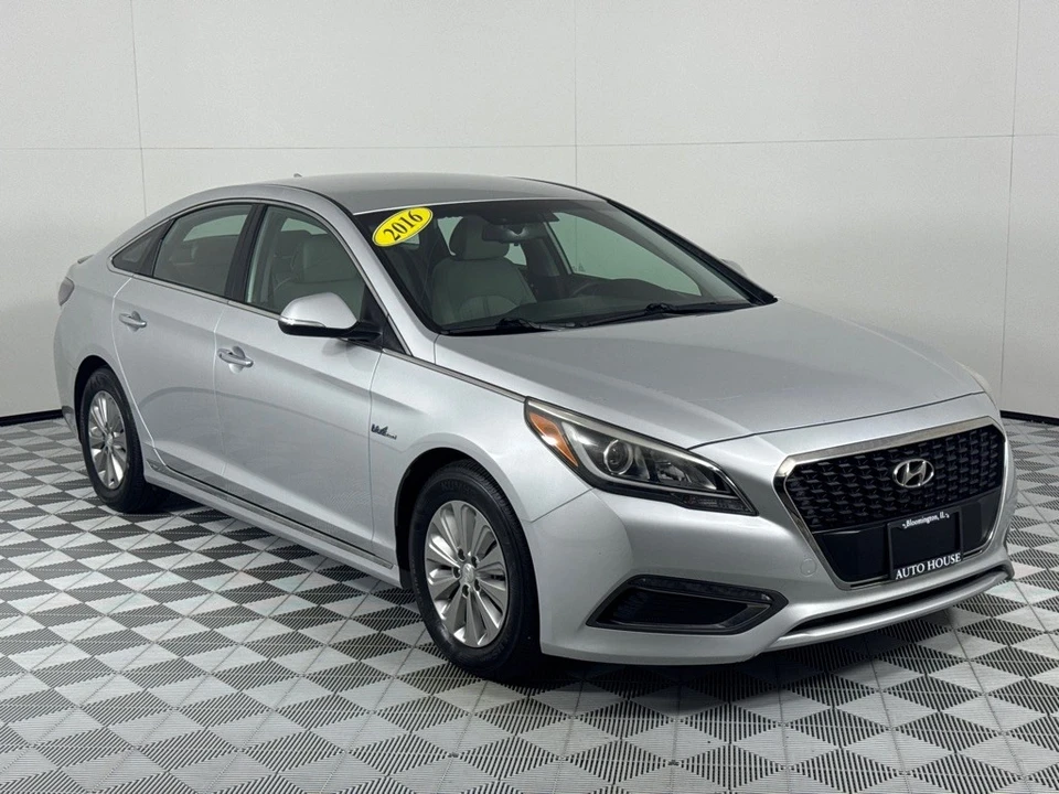 2016 Hyundai Sonata - Image 3 of 12